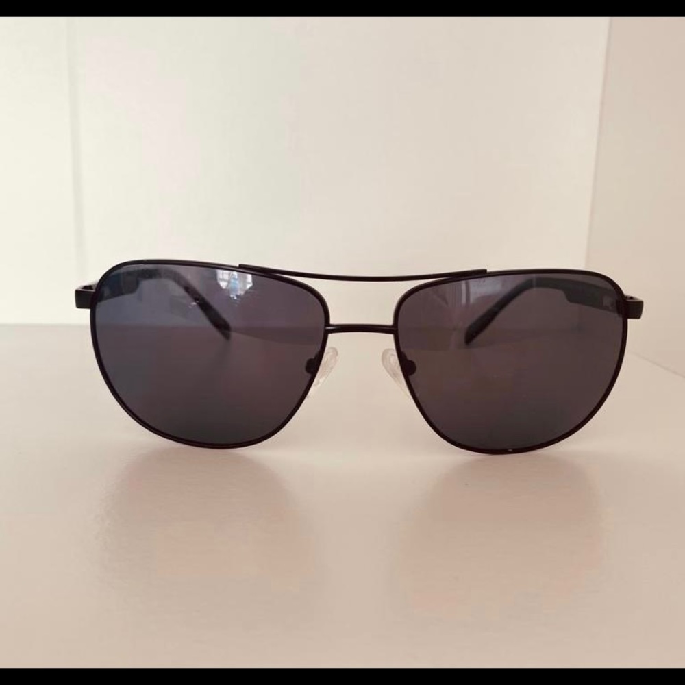 Sunglass Bundle - Picture 7 of 16